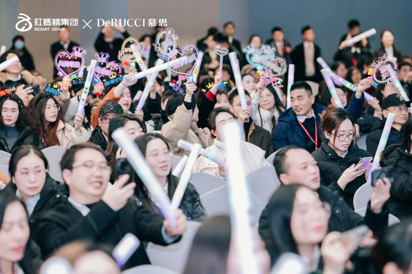 高调宠粉 跨年狂欢|「南拳妈妈」燃爆红蚂蚁H266艺术生活街区！